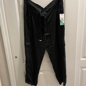 NWT Calvin Klein cargo pants, blk, L